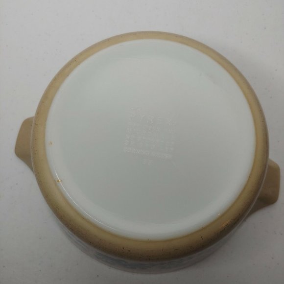 Pyrex 1.5 Quart Casserole Bowl Double Spout No lid Homestead Blue Floral 474-B - Picture 7 of 11